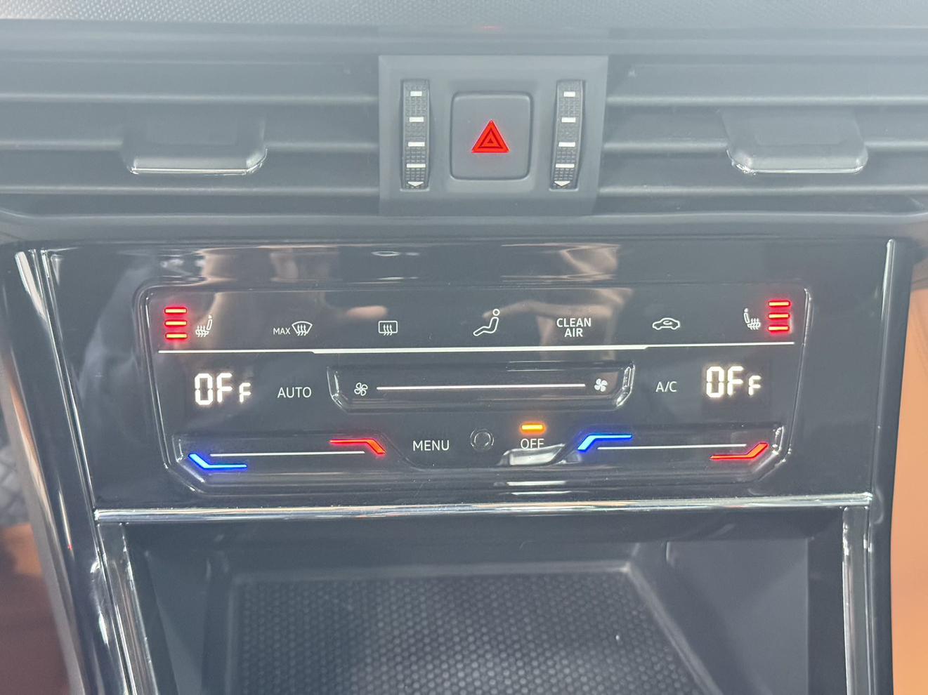 Volkswagen Passat 2023, фото 10