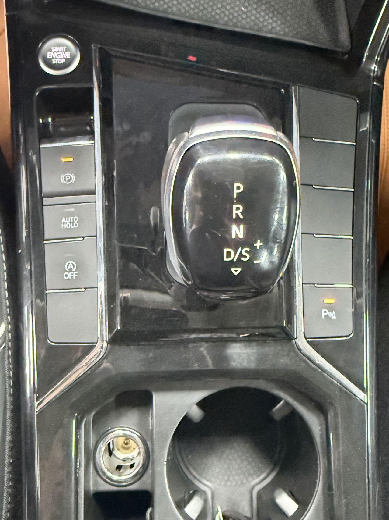 Volkswagen Passat 2023, фото 11