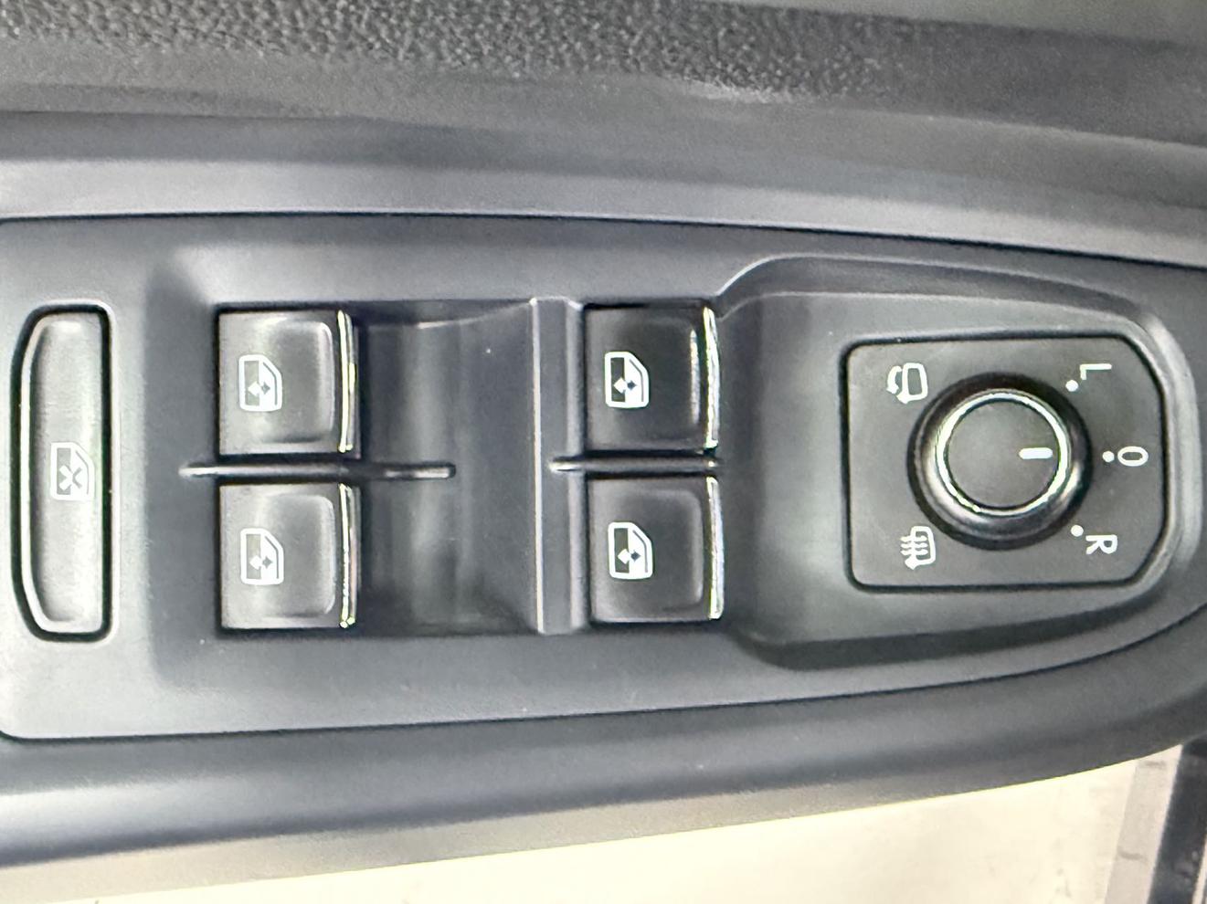 Volkswagen Passat 2023, фото 16