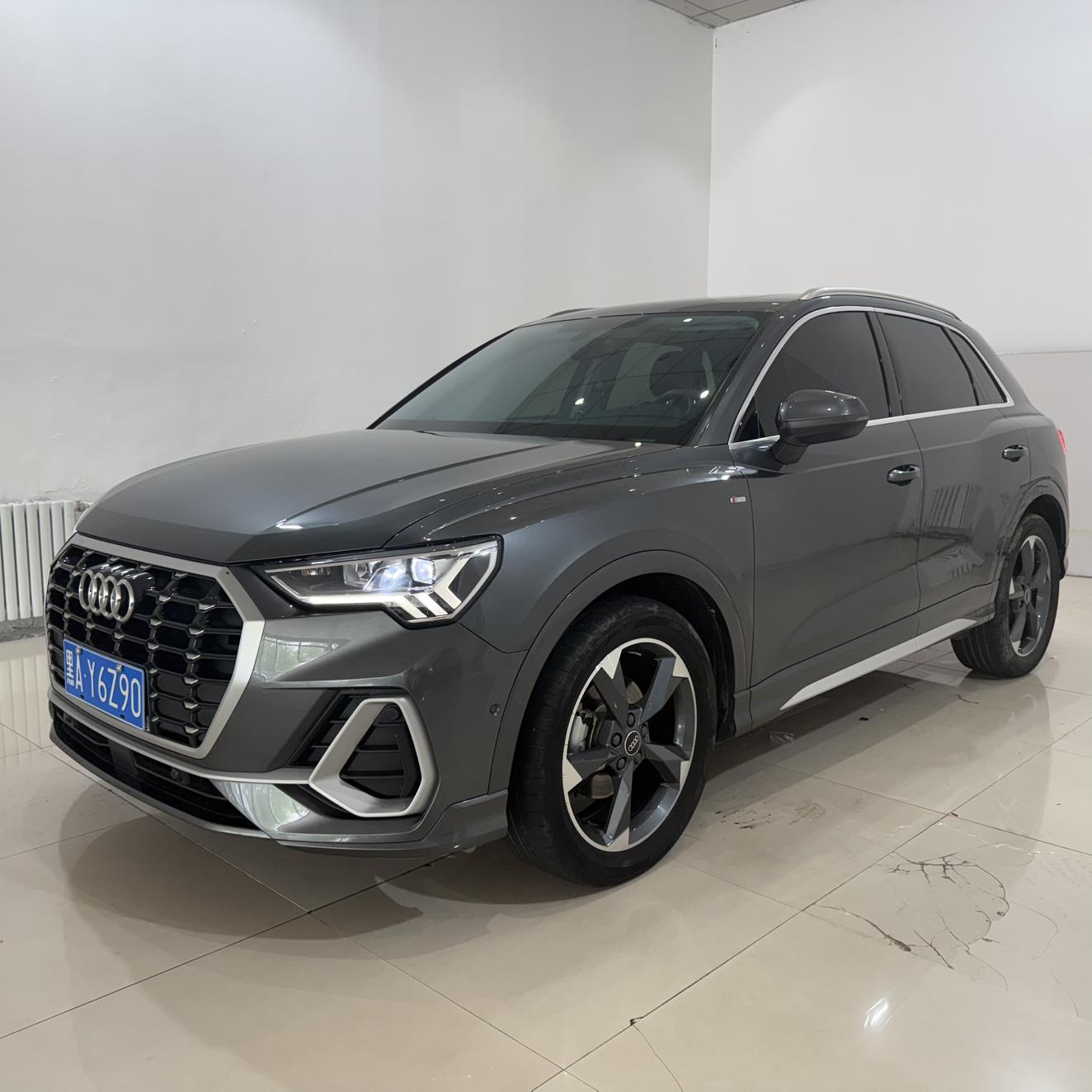 Audi Q3 2022, 1.4 л турбо, робот (DCT), передний, пробег 45 000 км — авто из Китая с пробегом