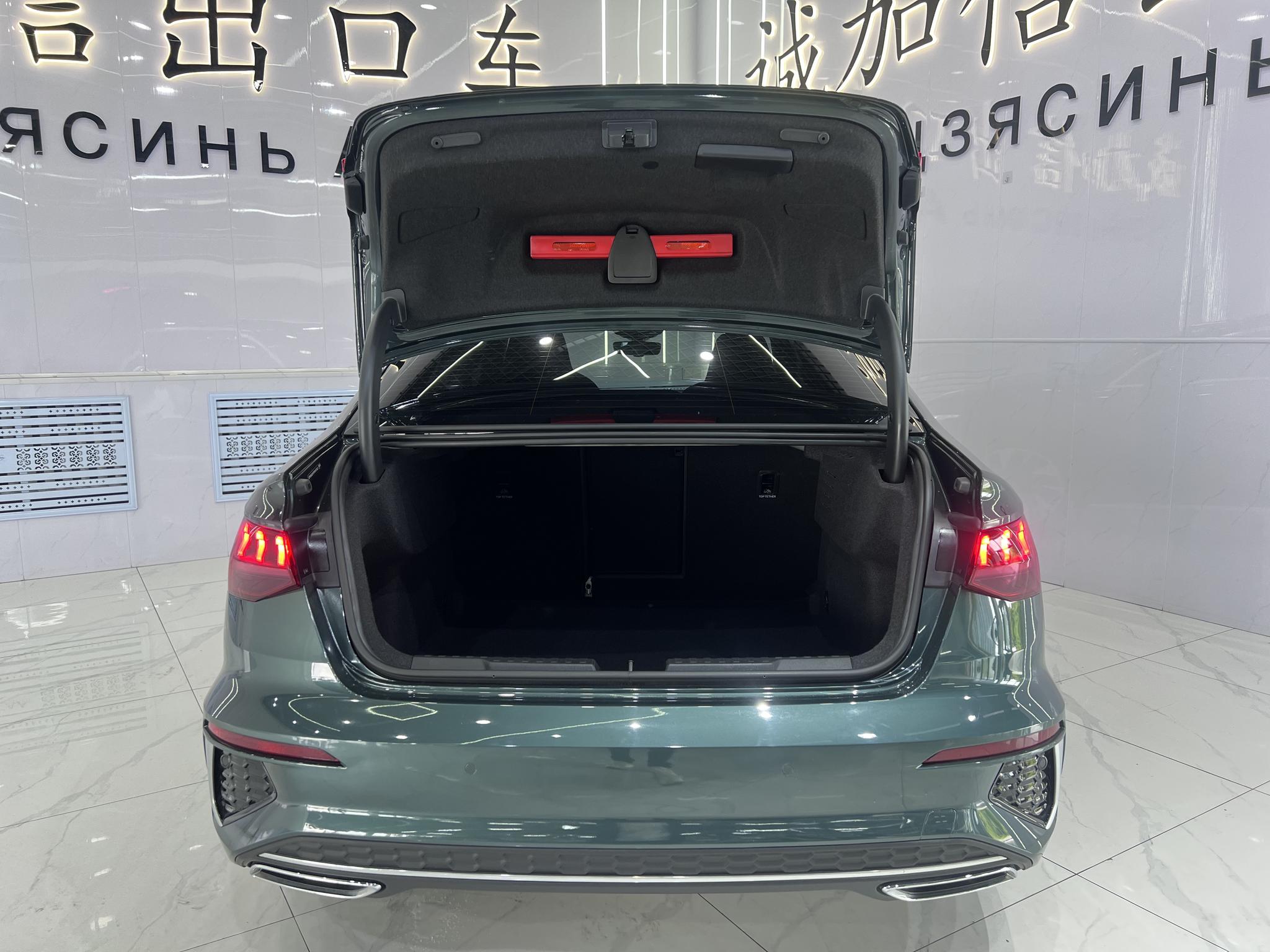 Audi A3 2023, фото 17