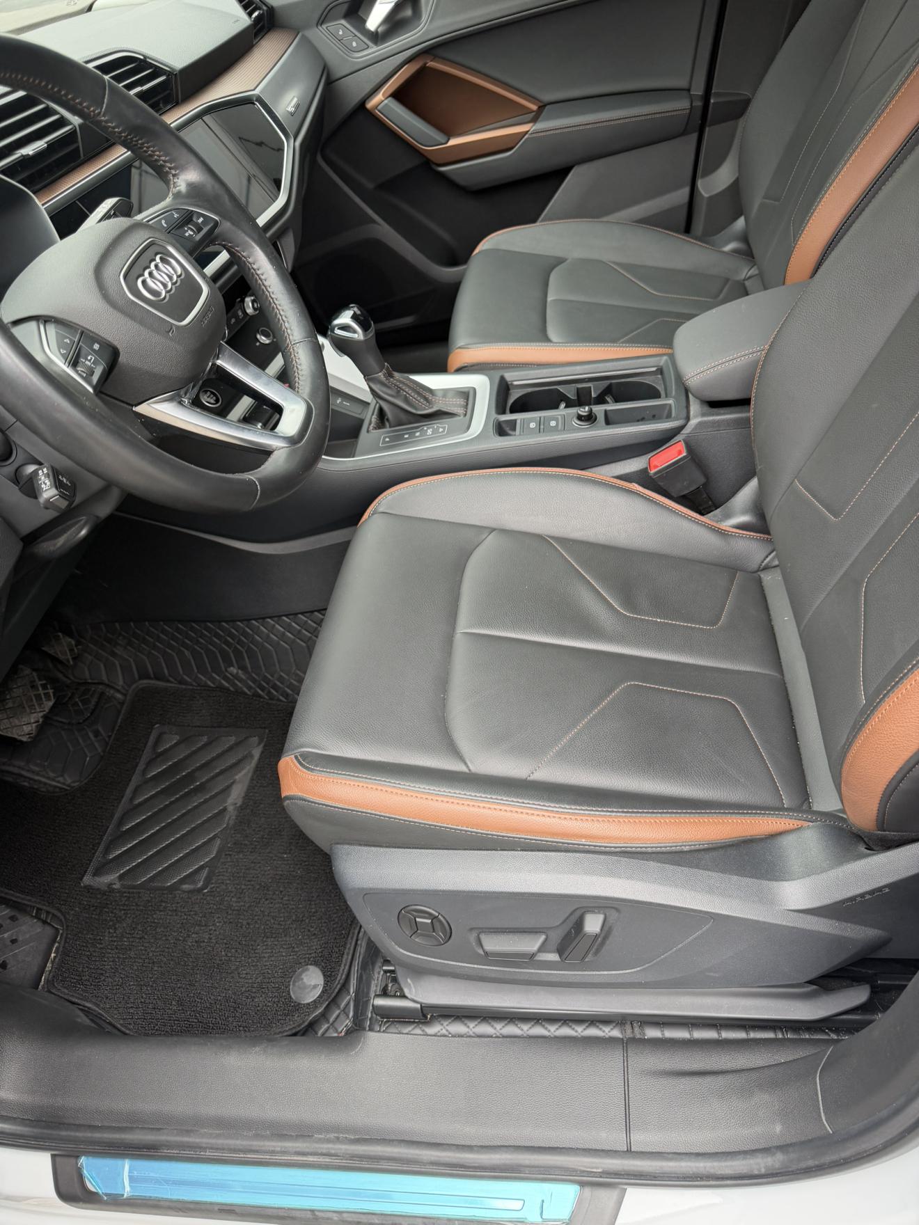 Audi Q3 2022, фото 8