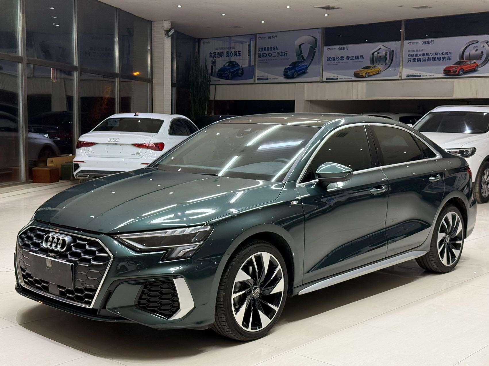 Audi A3 2023, 1.4 л турбо, 7-ступенчатая двойное сцепление, Передний привод, пробег 9 000 км — авто из Китая с пробегом