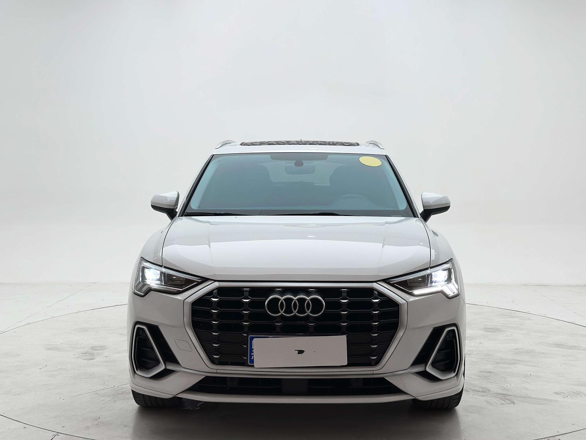 Audi Q3 2022, фото 2
