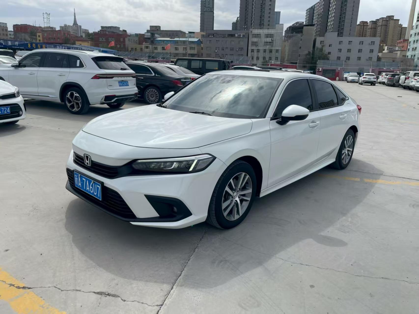 Honda Civic 2023, 1.5 л турбо, вариатор (CVT), передний, пробег 83 000 км — авто из Китая с пробегом
