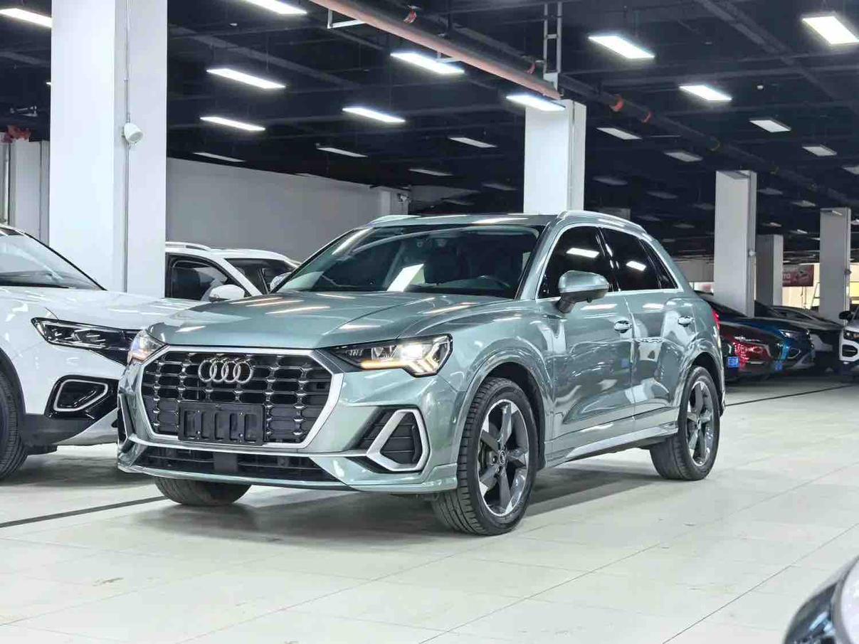 Audi Q3 2022, 1.4 л турбо, робот (DCT), передний, пробег 37 000 км — авто из Китая с пробегом