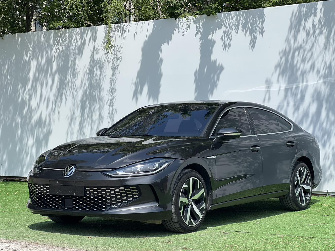 Volkswagen Lingdu 2022, 1.4 л турбо, робот (DCT), передний, пробег 49 000 км — авто из Китая с пробегом