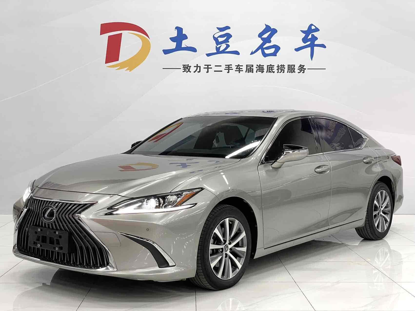 Lexus ES 2021, 2 л, вариатор, Передний привод, пробег 31 800 км — авто из Китая с пробегом