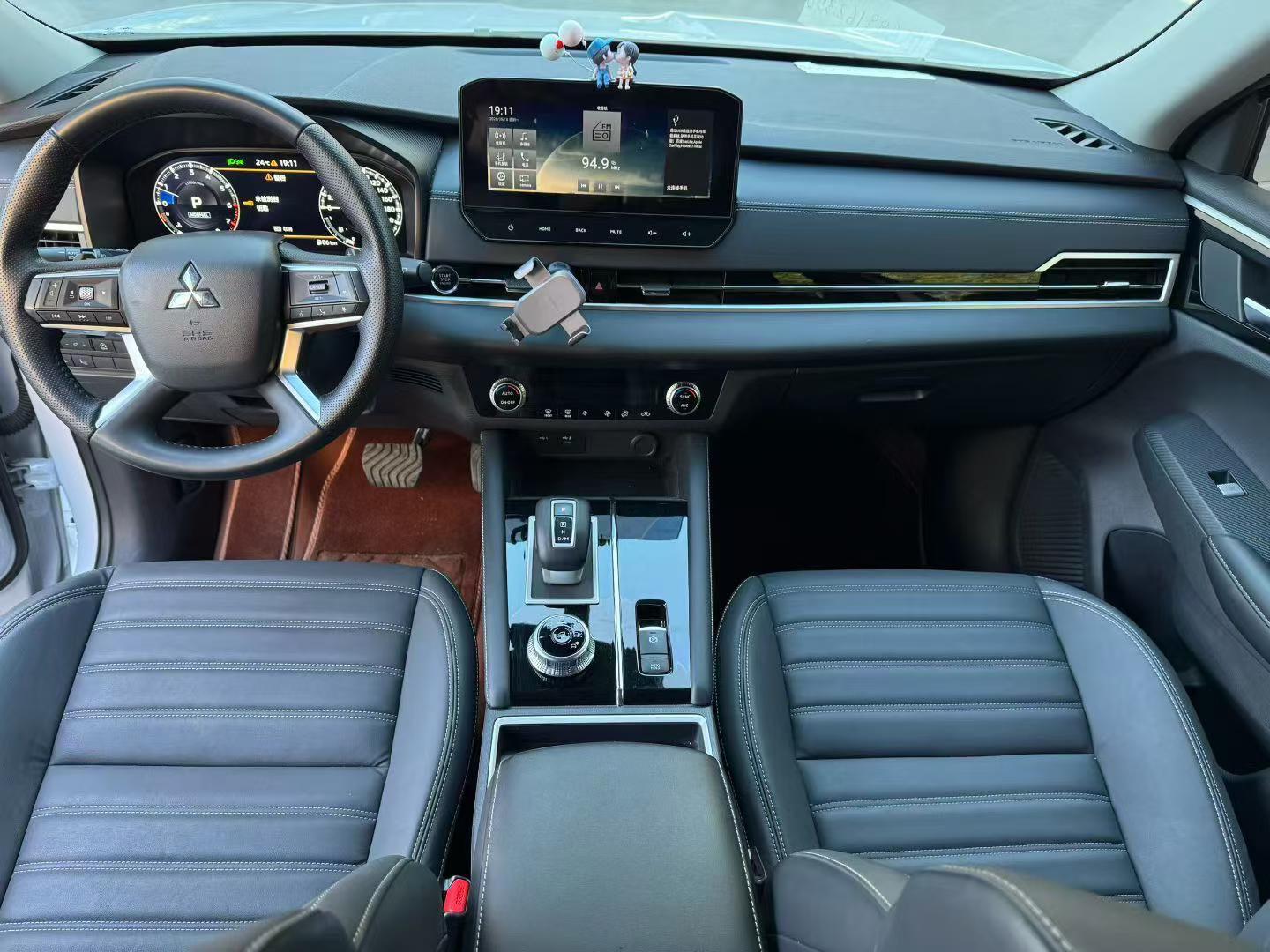Mitsubishi Outlander 2023, фото 5