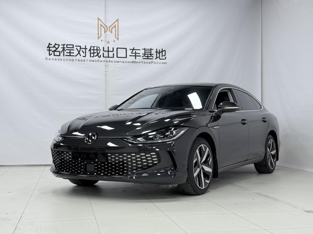 Volkswagen Lingdu 2023, 1.4 л турбо, робот (DCT), передний, пробег 41 000 км — авто из Китая с пробегом
