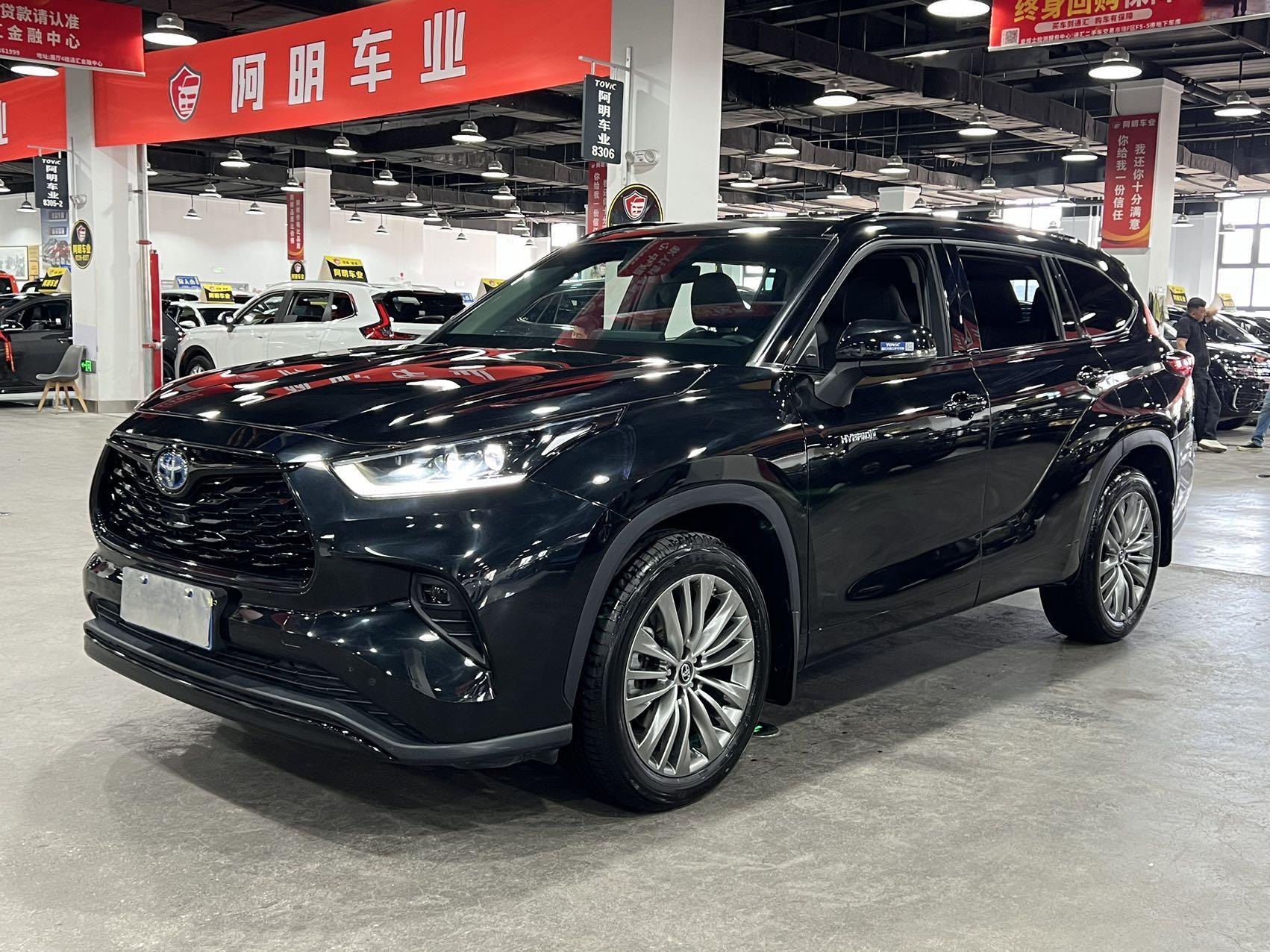 Toyota Haval 2024, 2.5 л, вариатор (CVT), полный, пробег 39 000 км — авто из Китая с пробегом