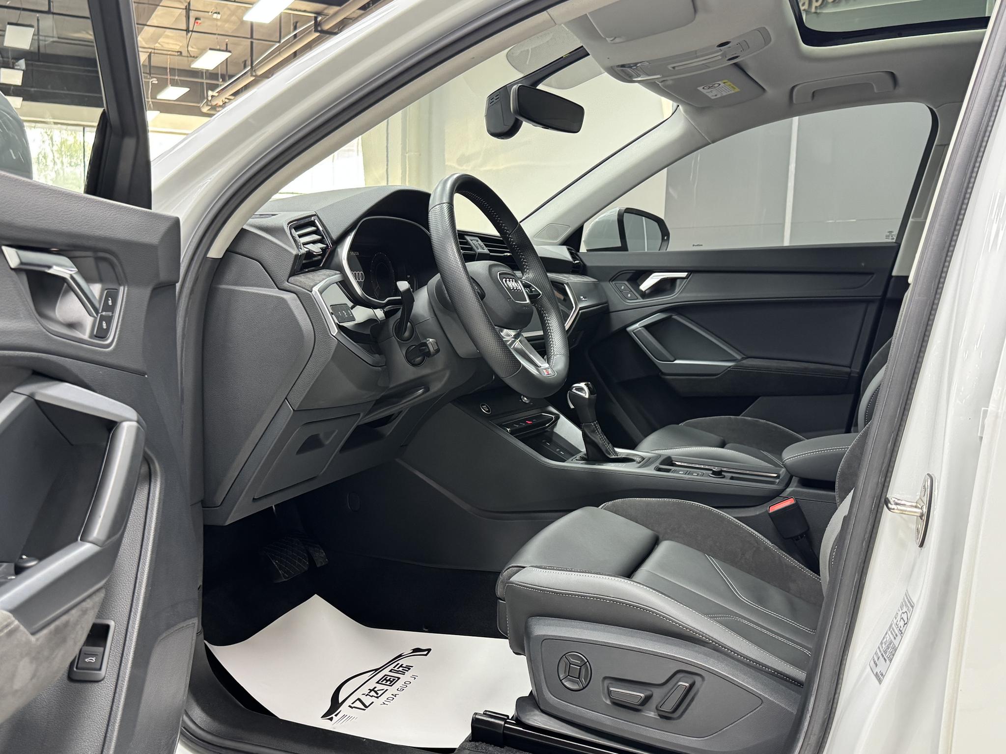 Audi Q3 Sportback 2022, фото 7
