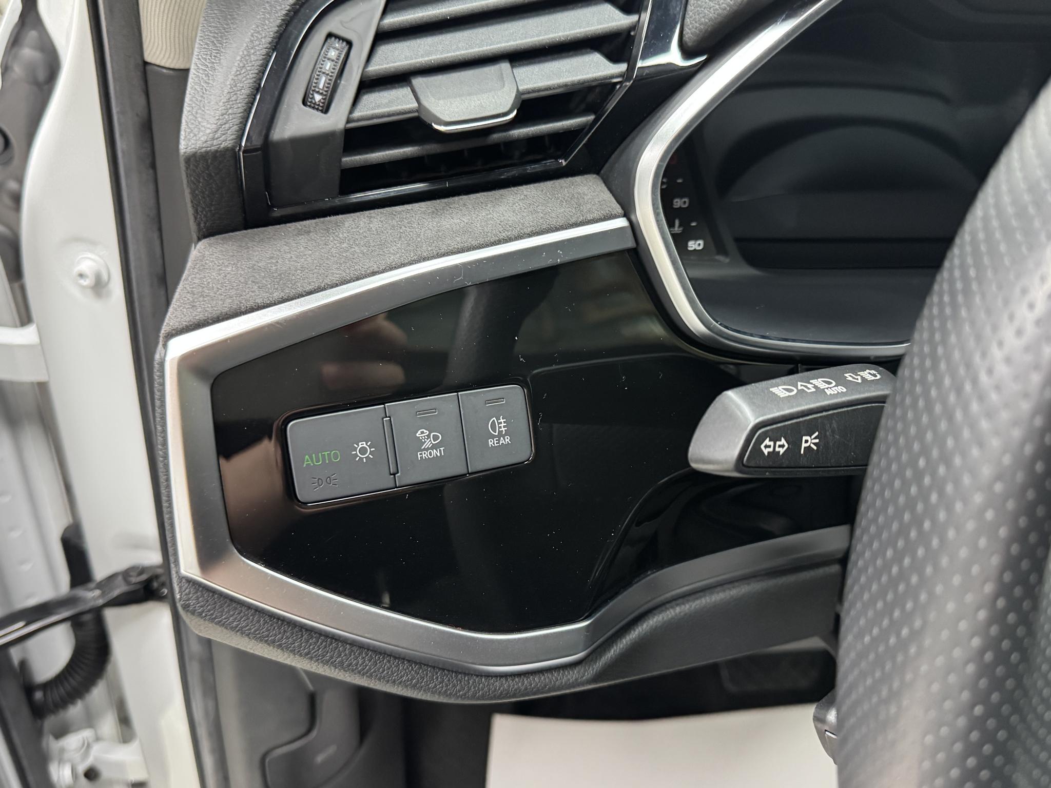 Audi Q3 Sportback 2022, фото 9