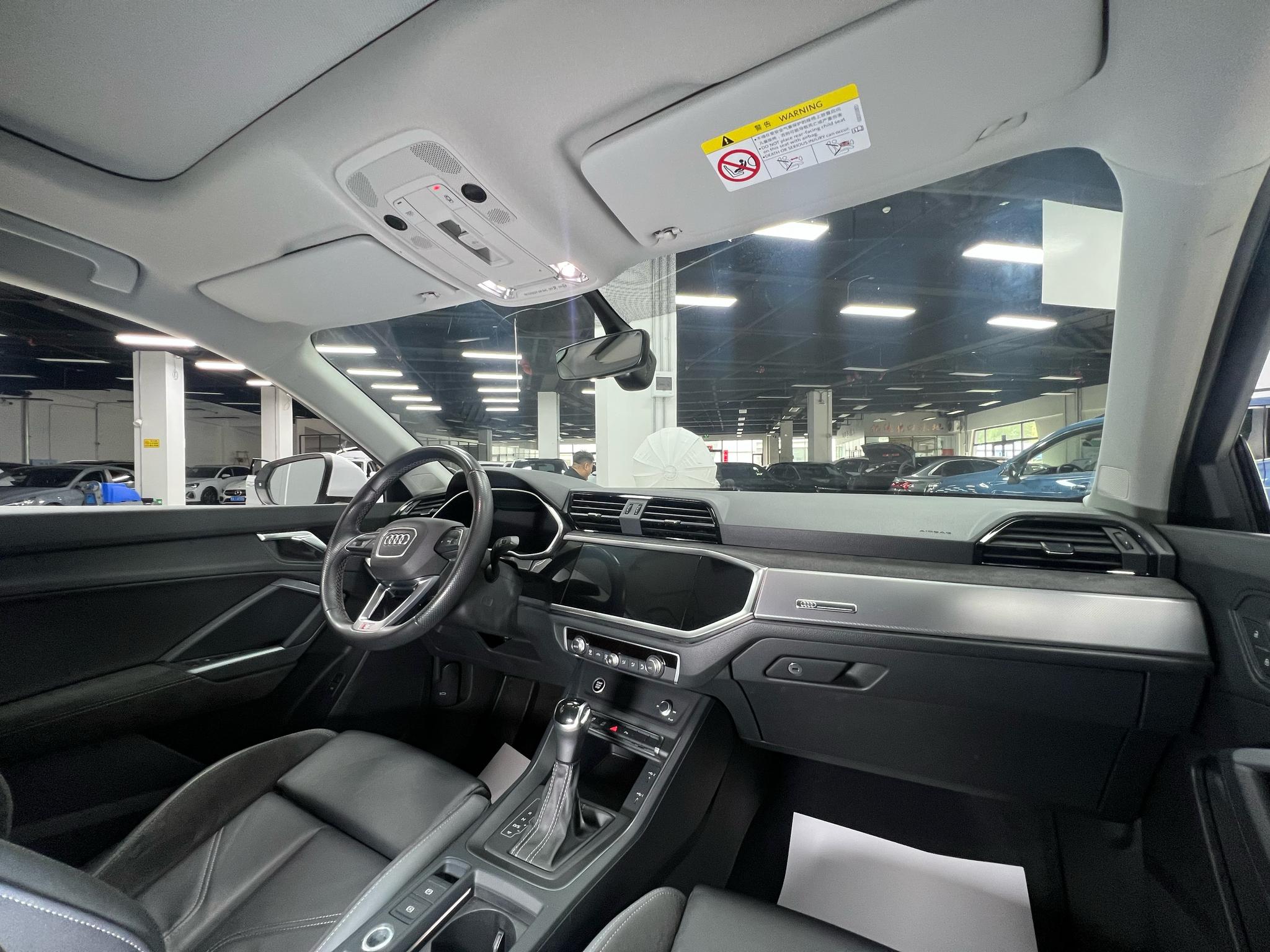 Audi Q3 Sportback 2022, фото 13