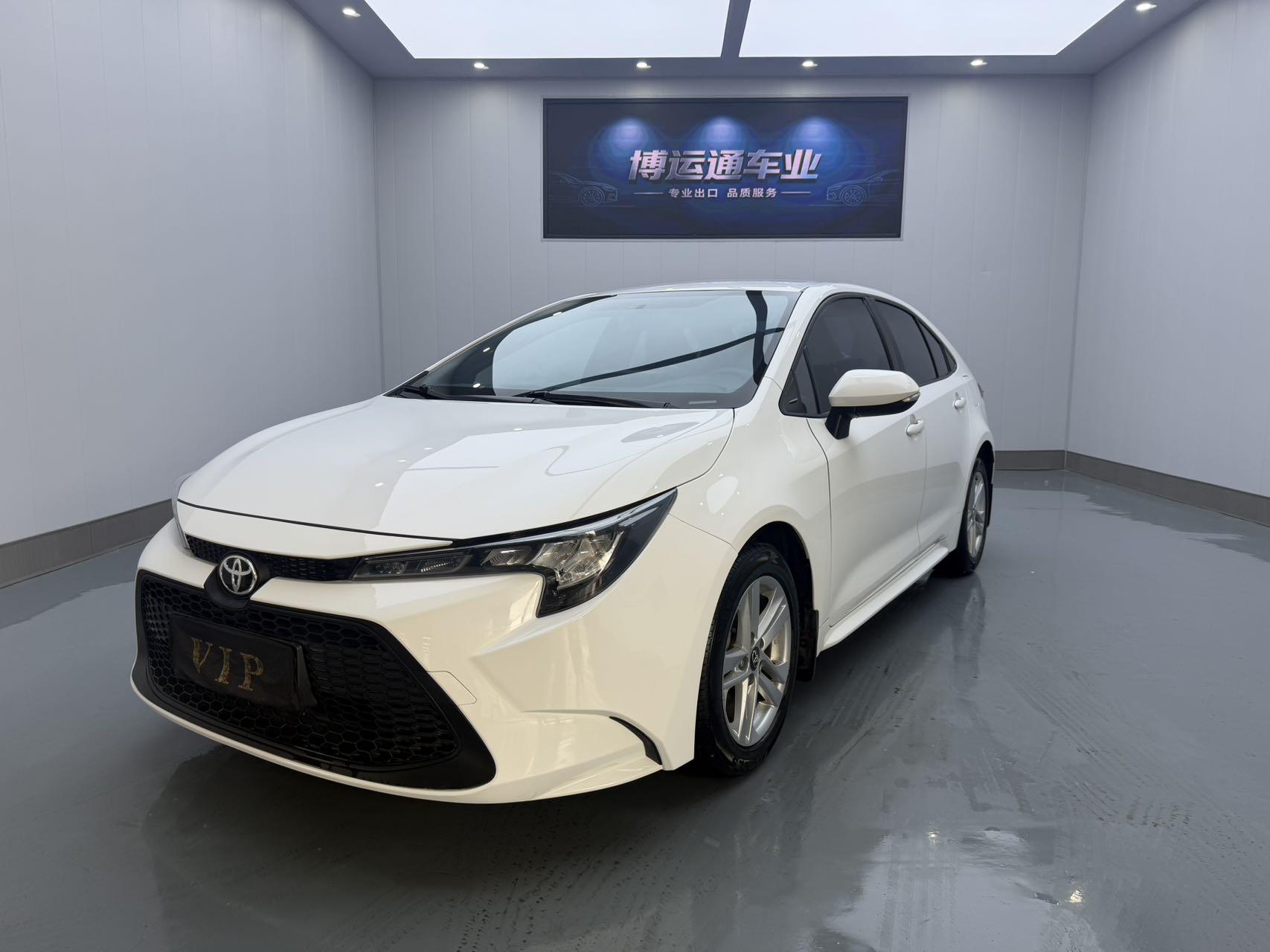 Toyota Corolla 2021, 1.5 л, вариатор (10-ст.), Передний привод, пробег 40 000 км — авто из Китая с пробегом