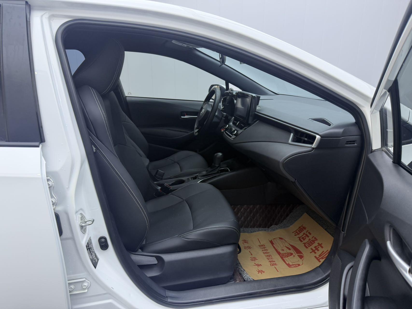 Toyota Corolla 2021, фото 8