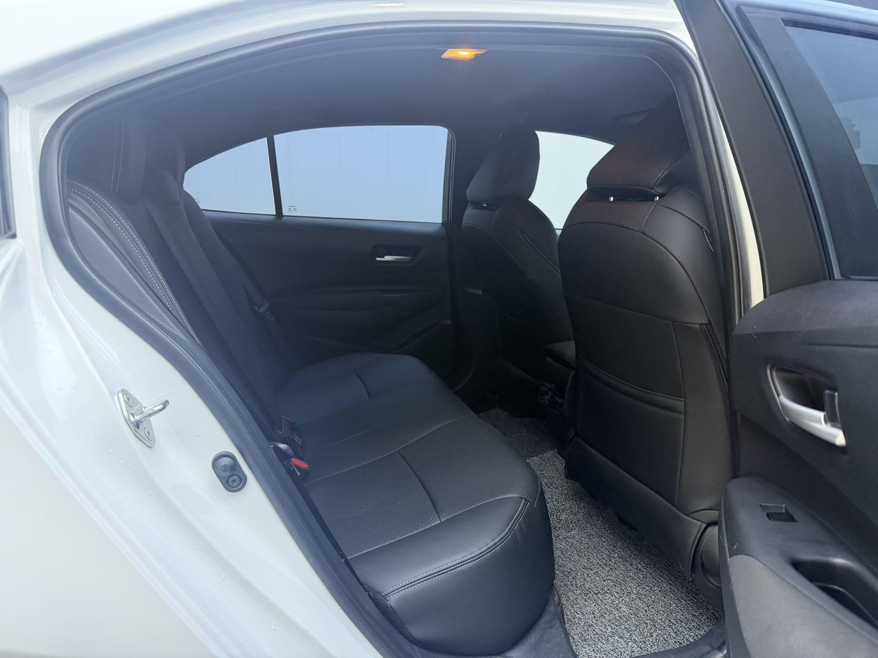 Toyota Corolla 2021, фото 10