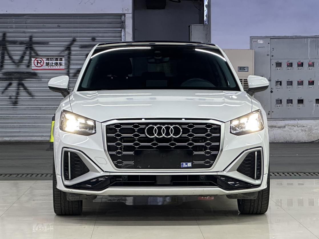Audi Q2L 2022, фото 3