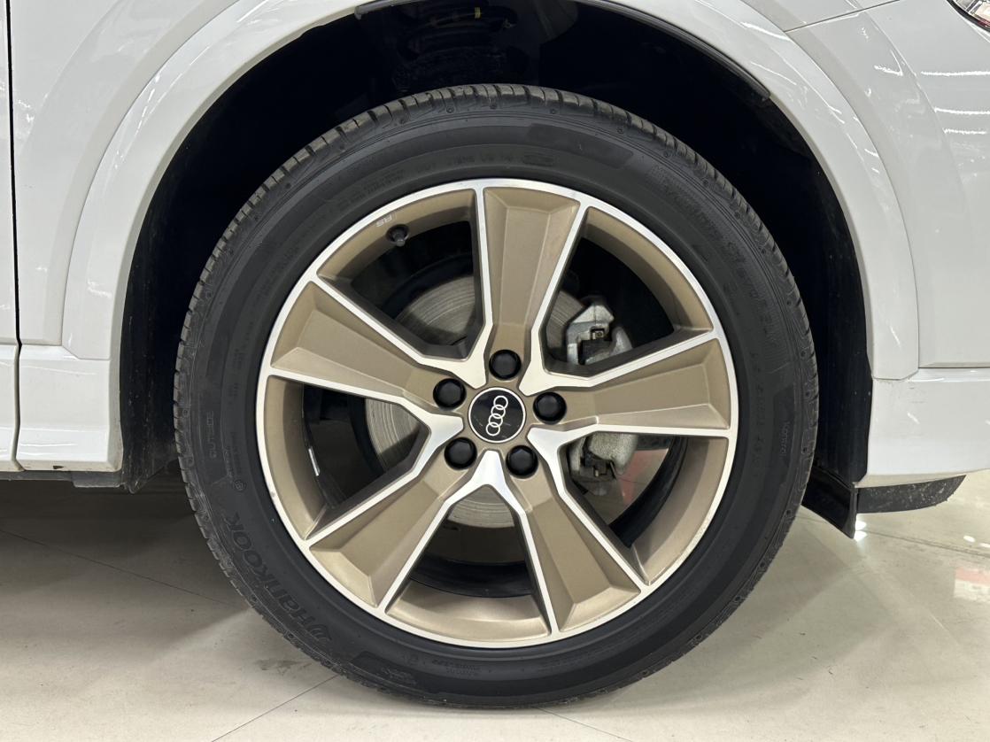 Audi Q2L 2022, фото 9