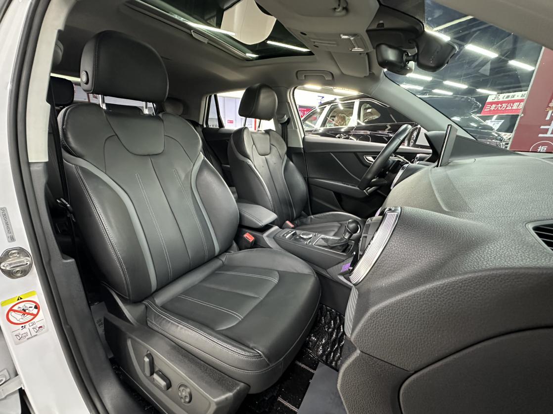 Audi Q2L 2022, фото 10