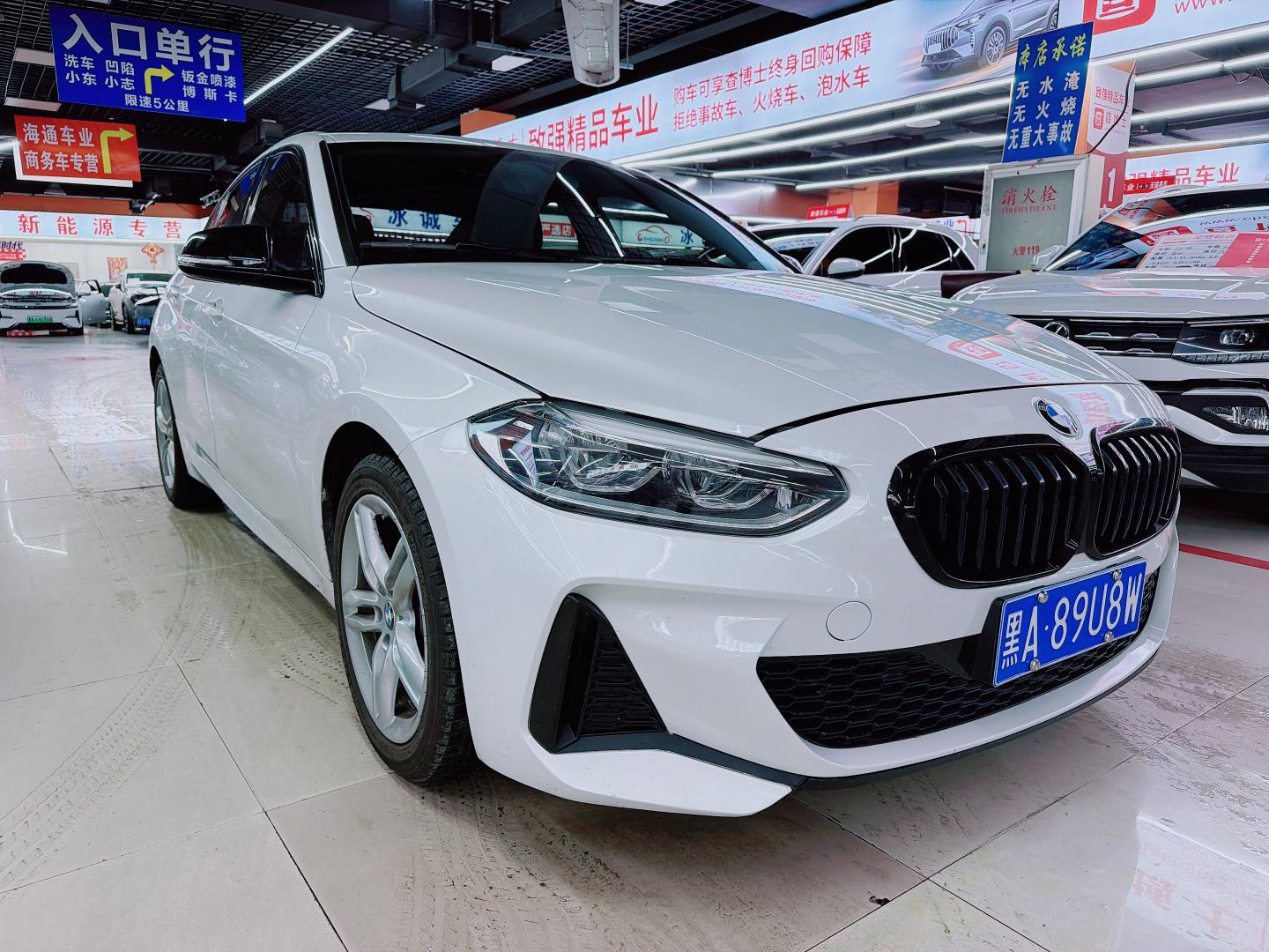 BMW 1 Series 2021, фото 3