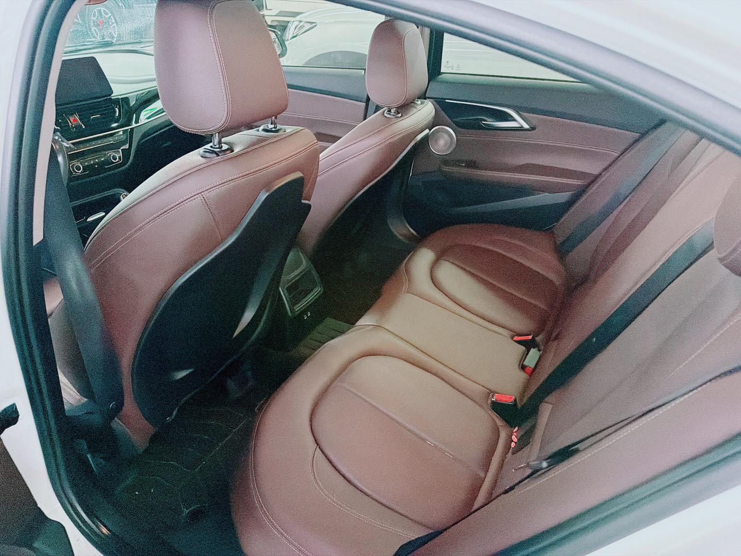 BMW 1 Series 2021, фото 8