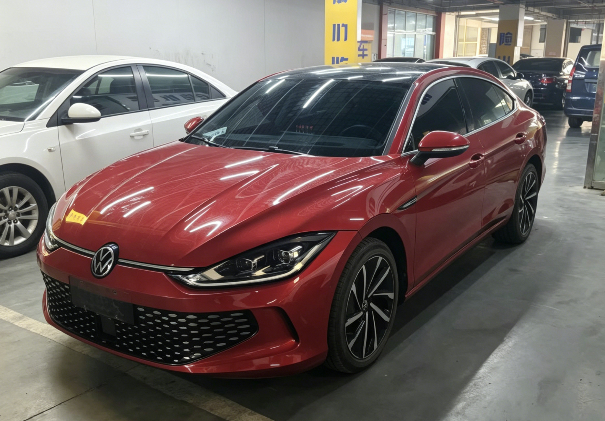 Volkswagen Lingdu 2022, 1.4 л турбо, 7-ступенчатая двойное сцепление, Передний привод, пробег 9 000 км — авто из Китая с пробегом