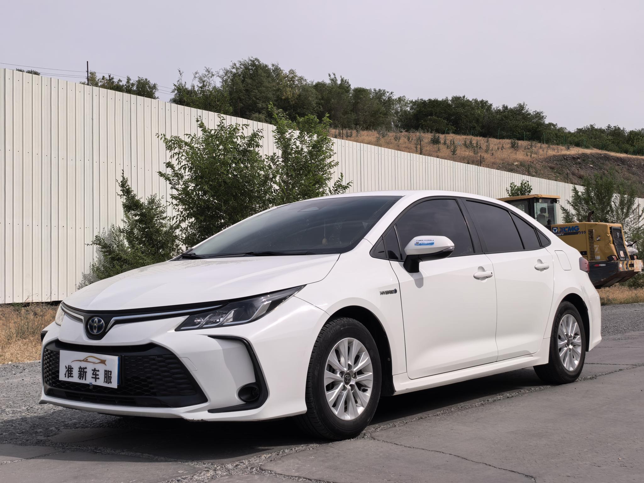 Toyota Corolla 2023, 1.8 л, вариатор (CVT), передний, пробег 49 000 км — авто из Китая с пробегом