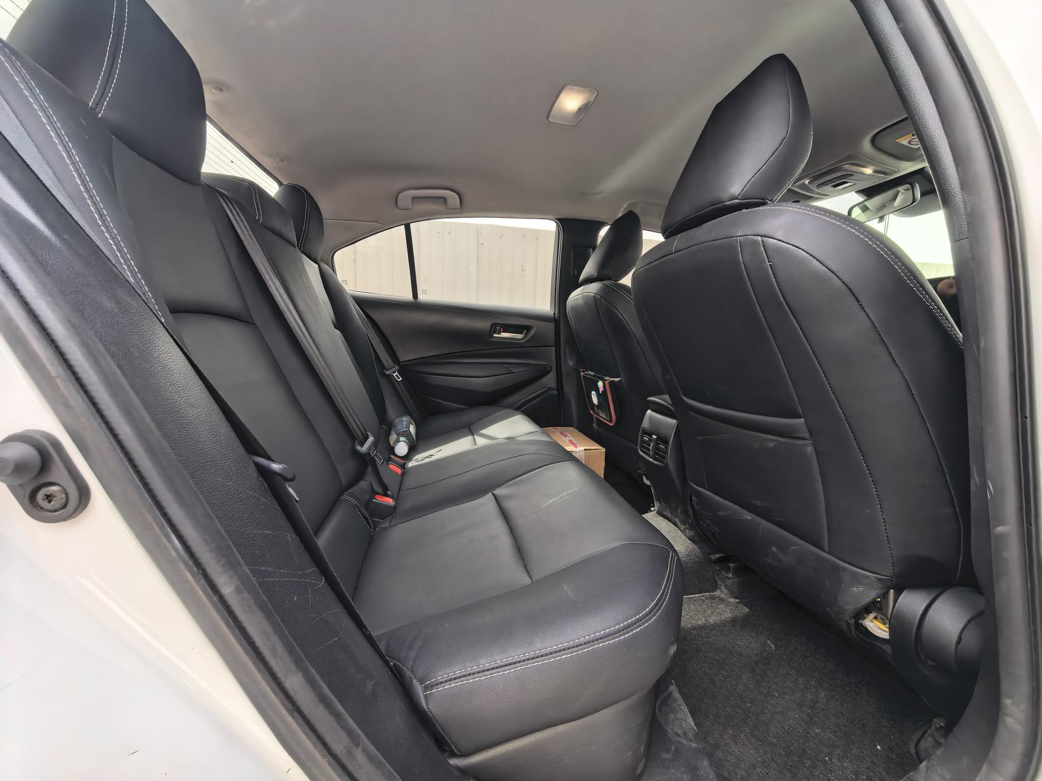 Toyota Corolla 2023, фото 8