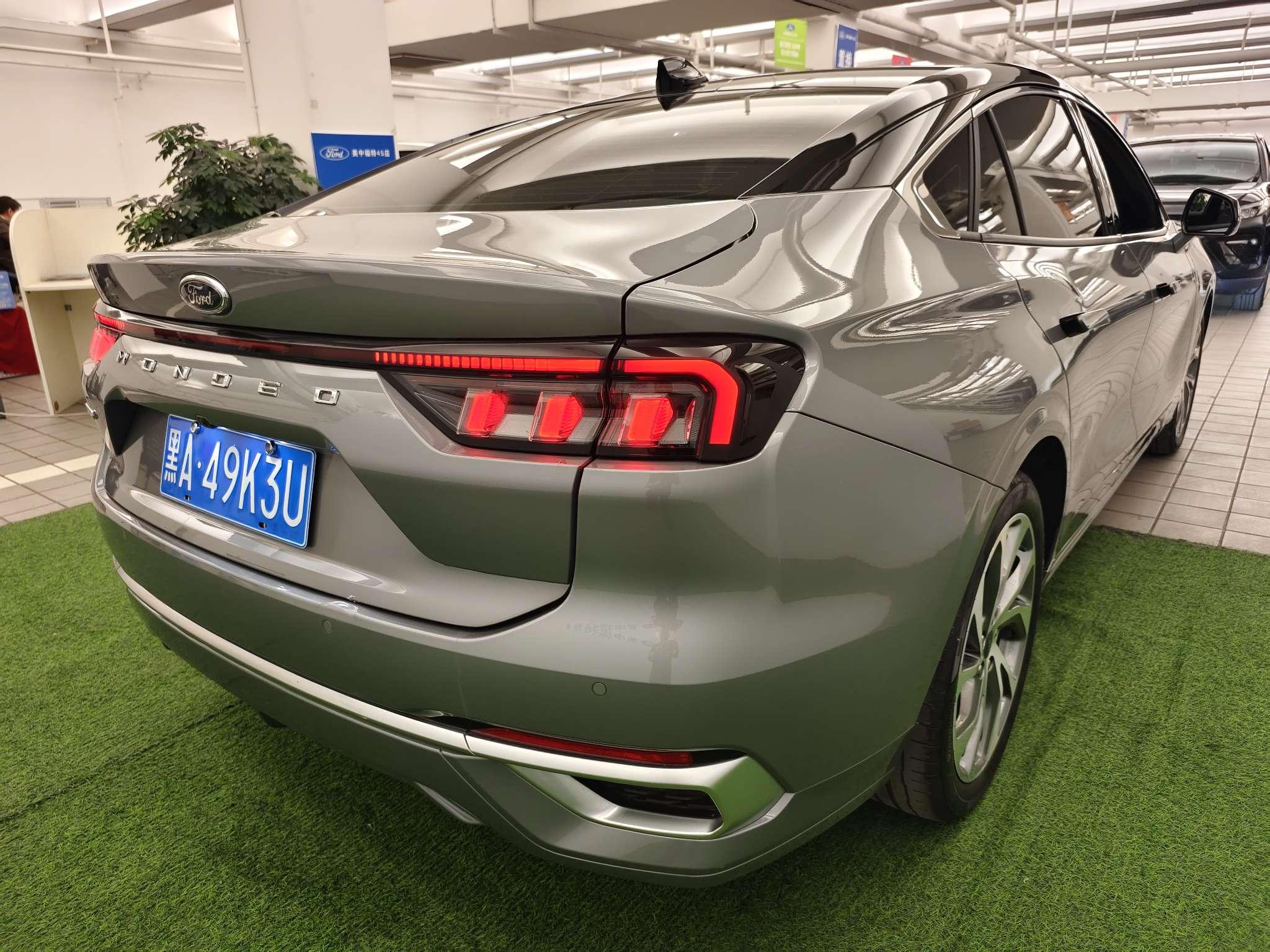 Ford Mondeo 2022, фото 4