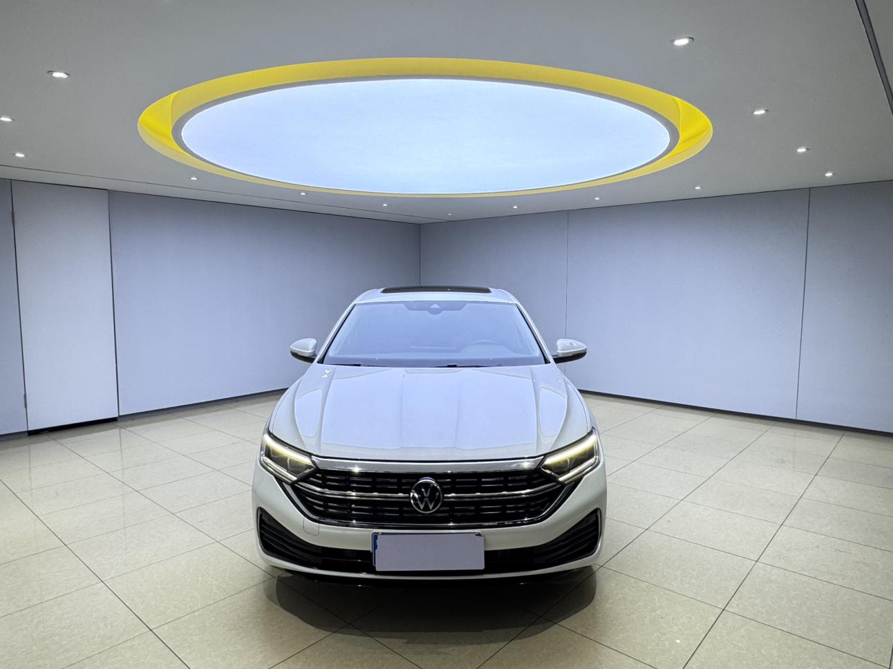 Volkswagen Jetta 2023, фото 2