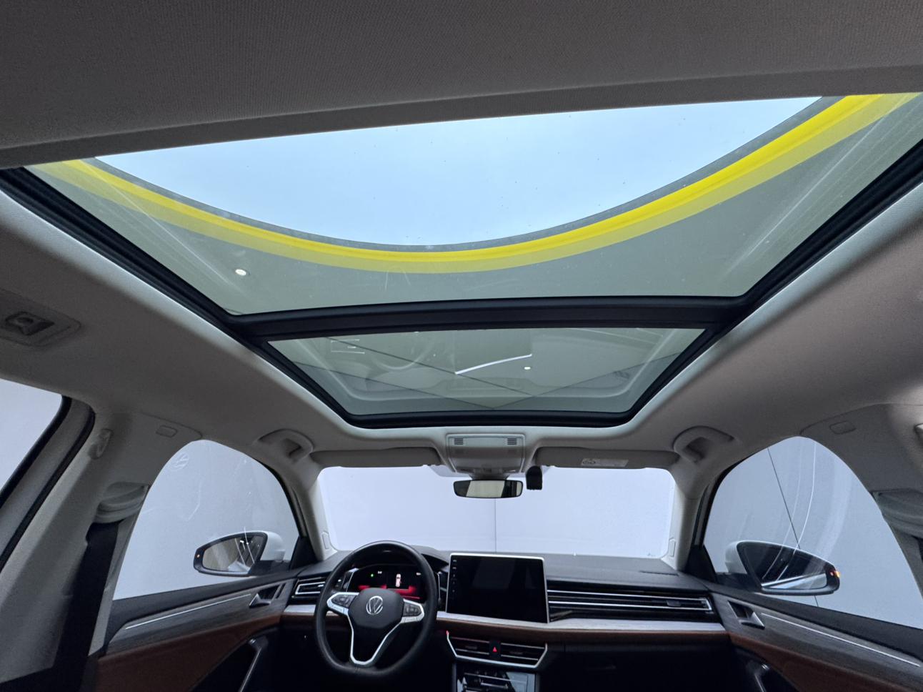Volkswagen Jetta 2023, фото 16