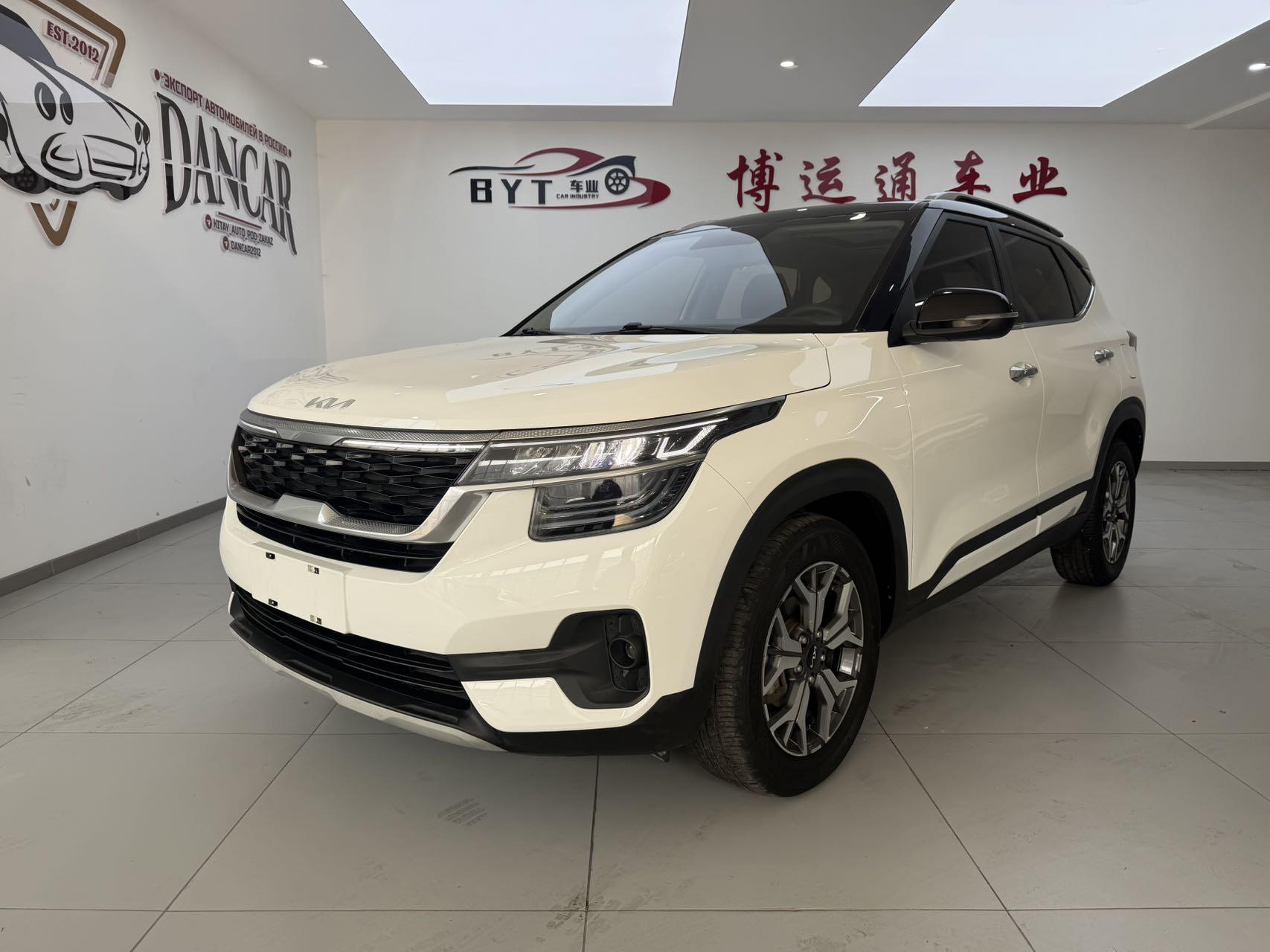 Kia Seltos 2021, 1.5 л, вариатор (CVT), передний, пробег 32 000 км — авто из Китая с пробегом