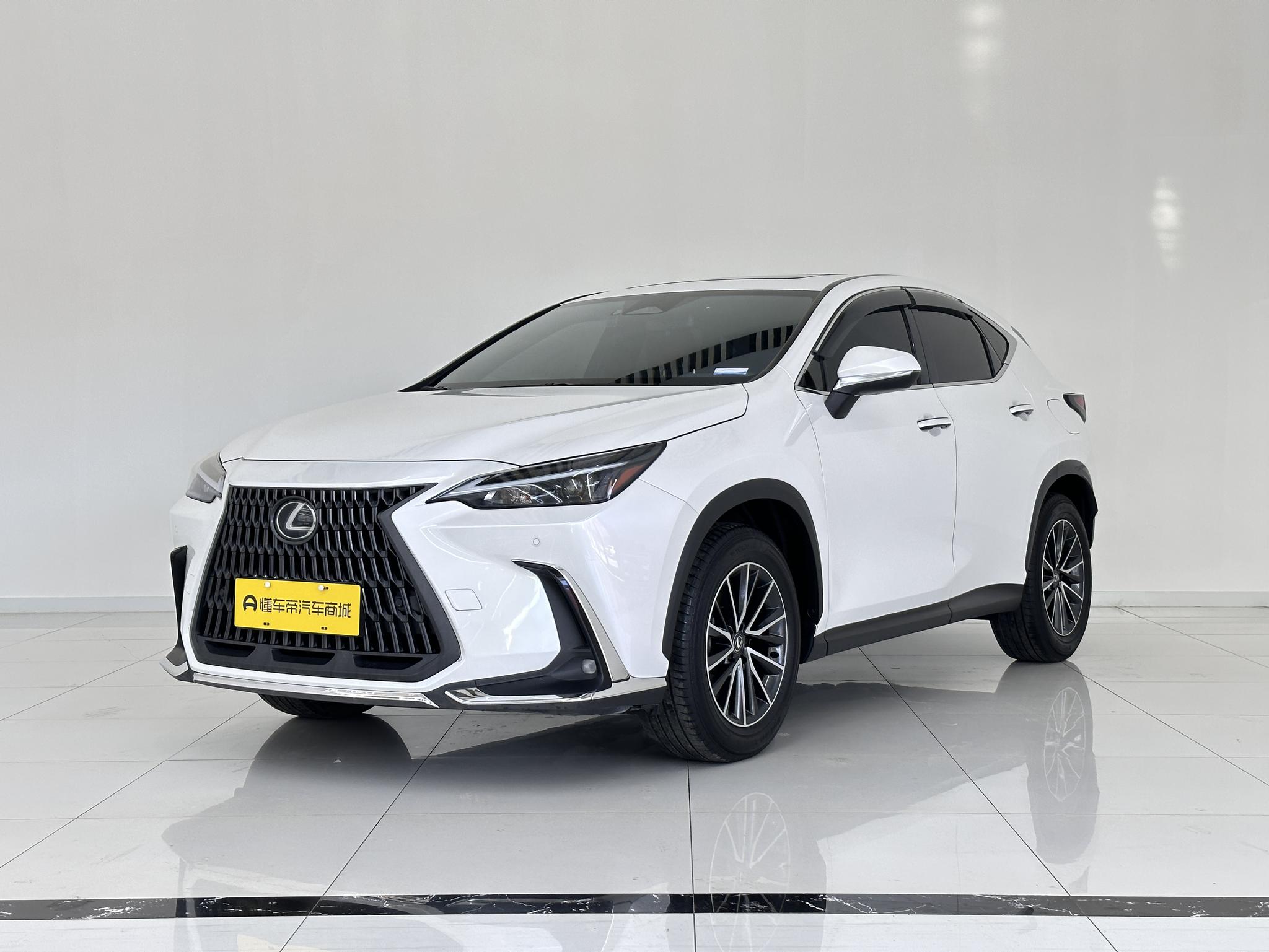 Lexus NX 2023, 2.5 л, автомат, передний, пробег 59 300 км — авто из Китая с пробегом