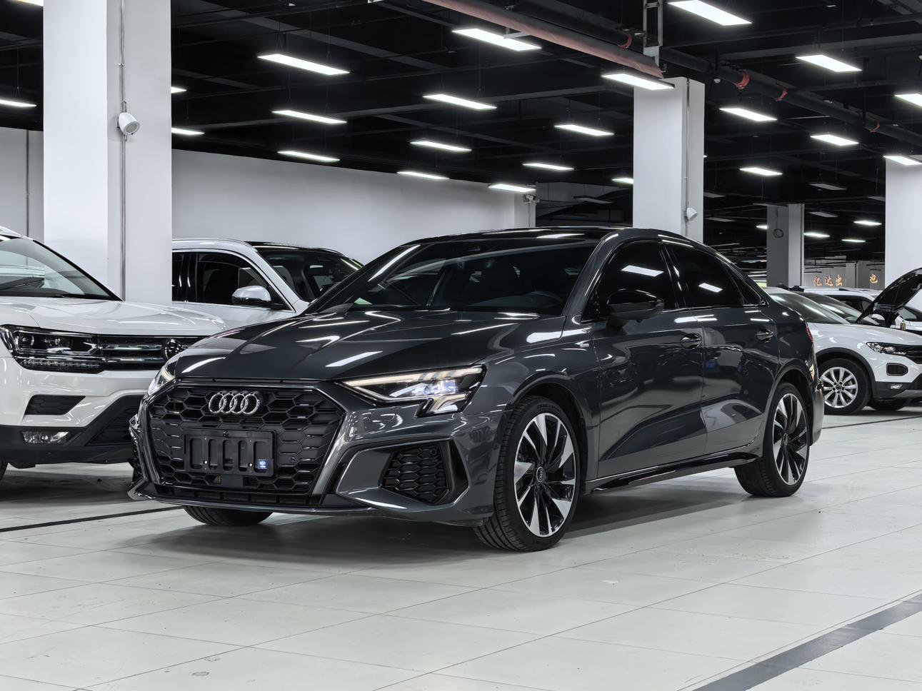 Audi A3 2023, 1.4 л турбо, робот (DCT), передний, пробег 51 000 км — авто из Китая с пробегом