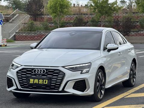 Audi A3 2023, 1.4 л турбо, робот (DCT), передний, пробег 54 000 км — авто из Китая с пробегом
