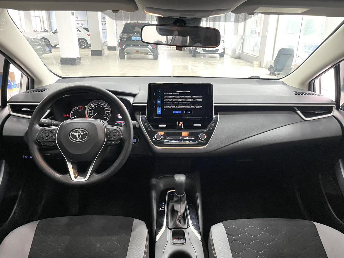 Toyota Corolla 2023, фото 9