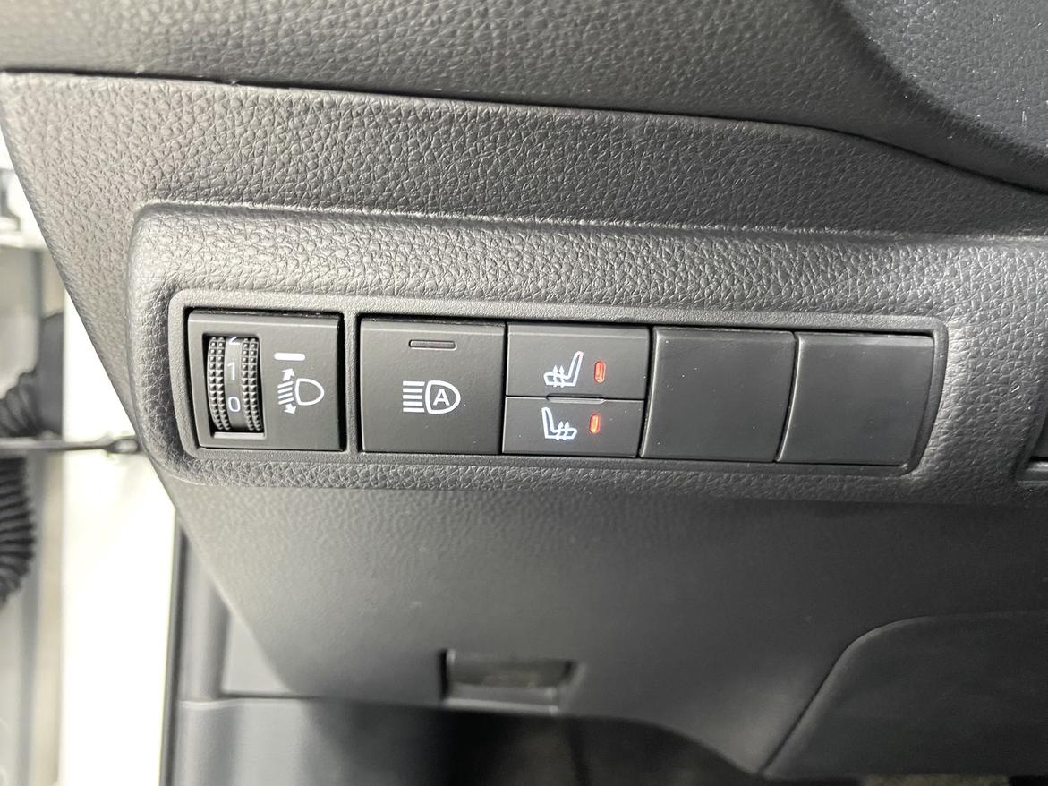 Toyota Corolla 2023, фото 11
