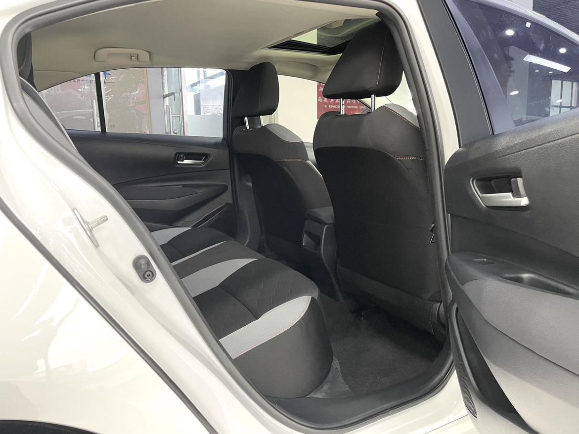 Toyota Corolla 2023, фото 12