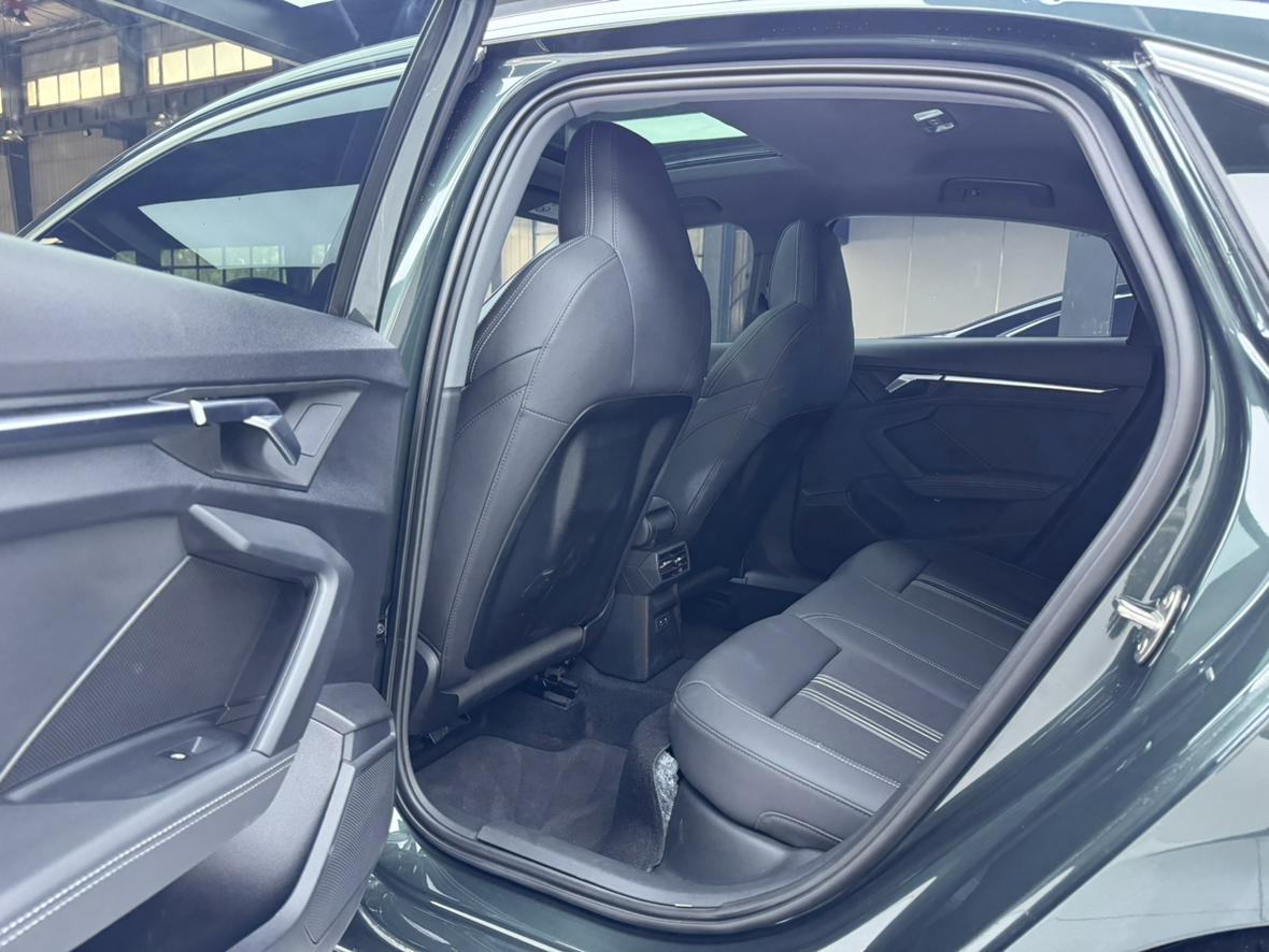 Audi A3 2023, фото 8