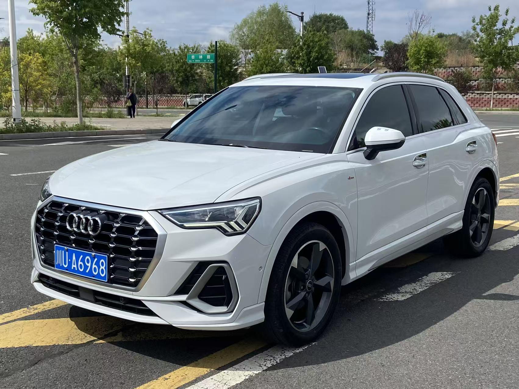 Audi Q3 2022, 1.4 л турбо, робот (DCT), передний, пробег 38 000 км — авто из Китая с пробегом