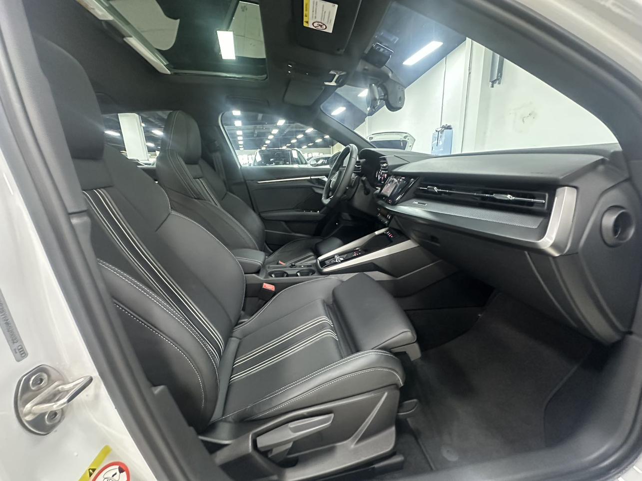 Audi A3 2022, фото 11