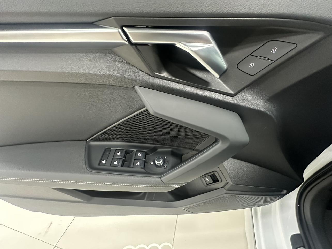 Audi A3 2022, фото 12