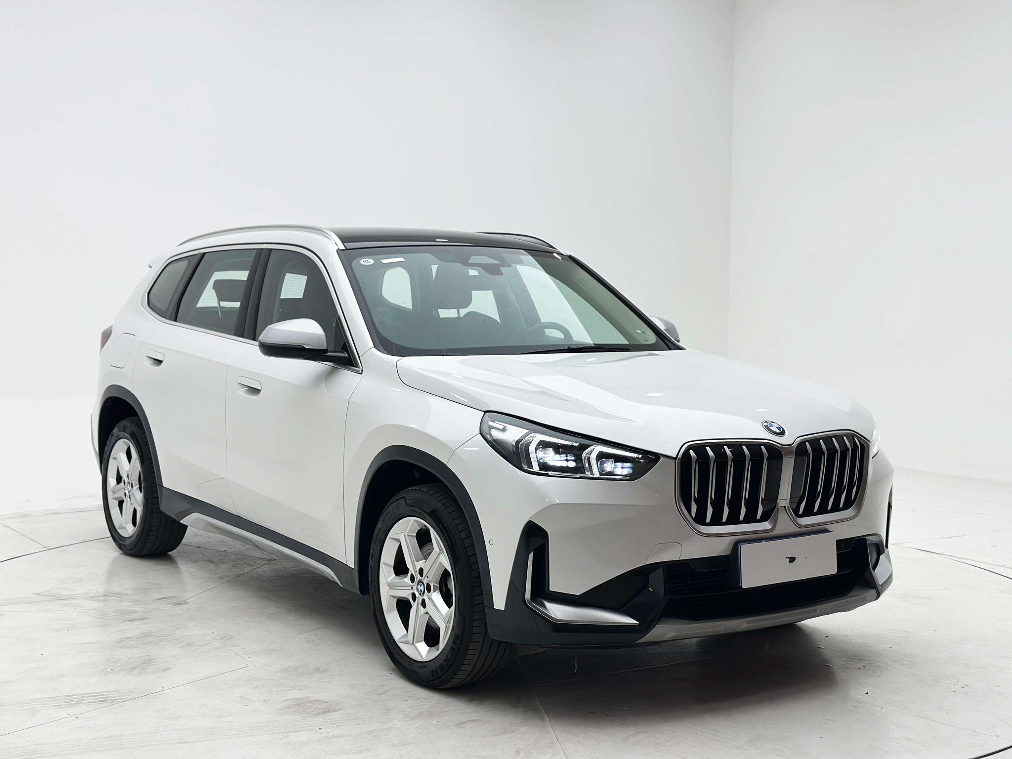 BMW X1 2023, фото 3