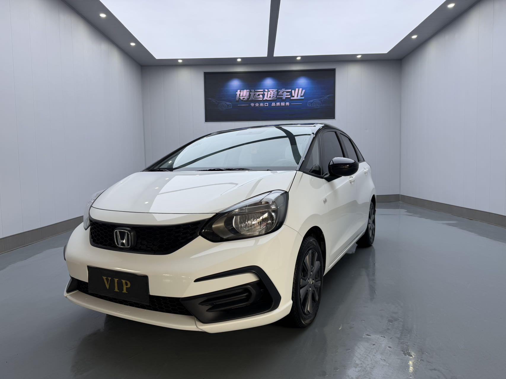 Honda Fit 2021, 1.5 л, вариатор (CVT), передний, пробег 39 000 км — авто из Китая с пробегом