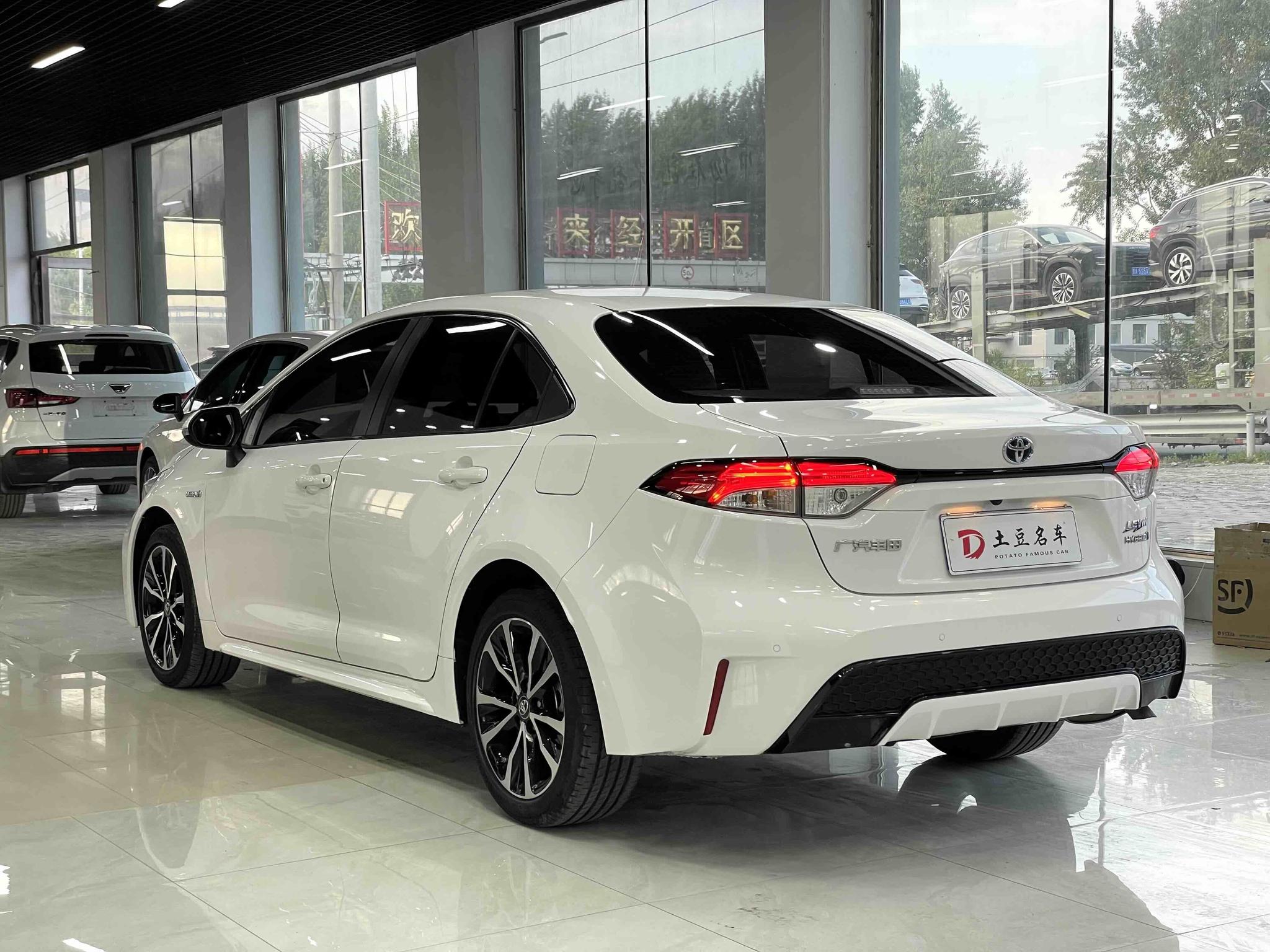 Toyota Corolla 2022, фото 4