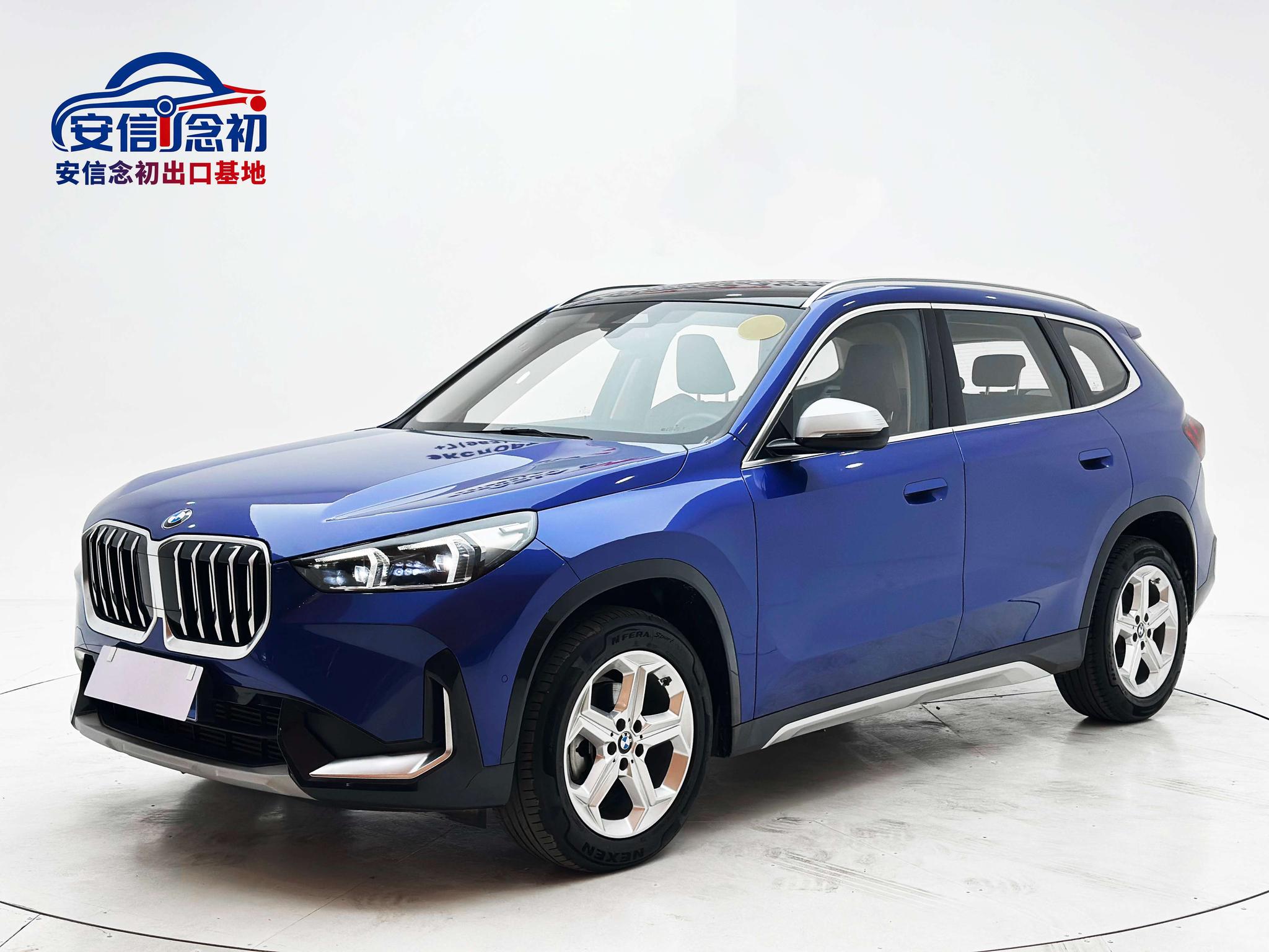 BMW X1 2023, 1.5 л турбо, робот (DCT), передний, пробег 36 000 км — авто из Китая с пробегом