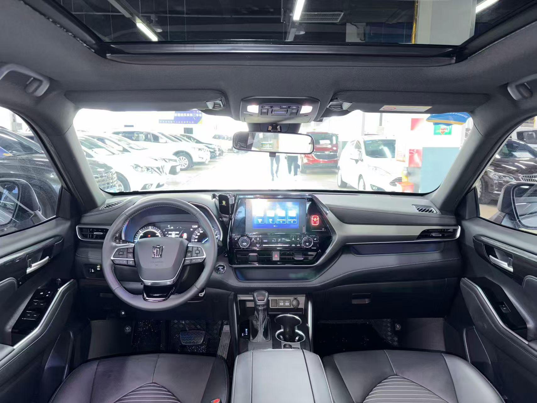 Toyota Crown 2024, фото 5