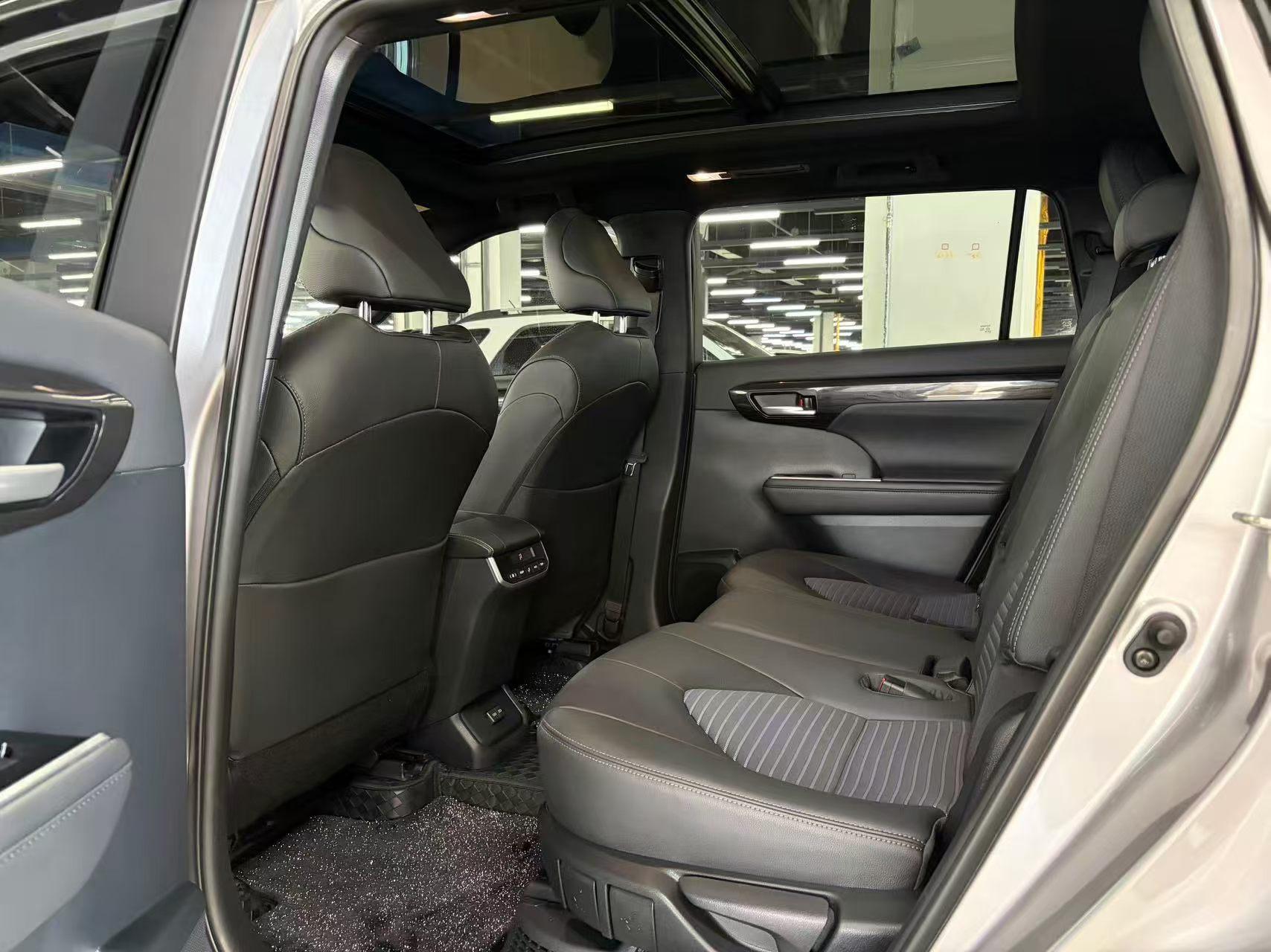 Toyota Crown 2024, фото 6