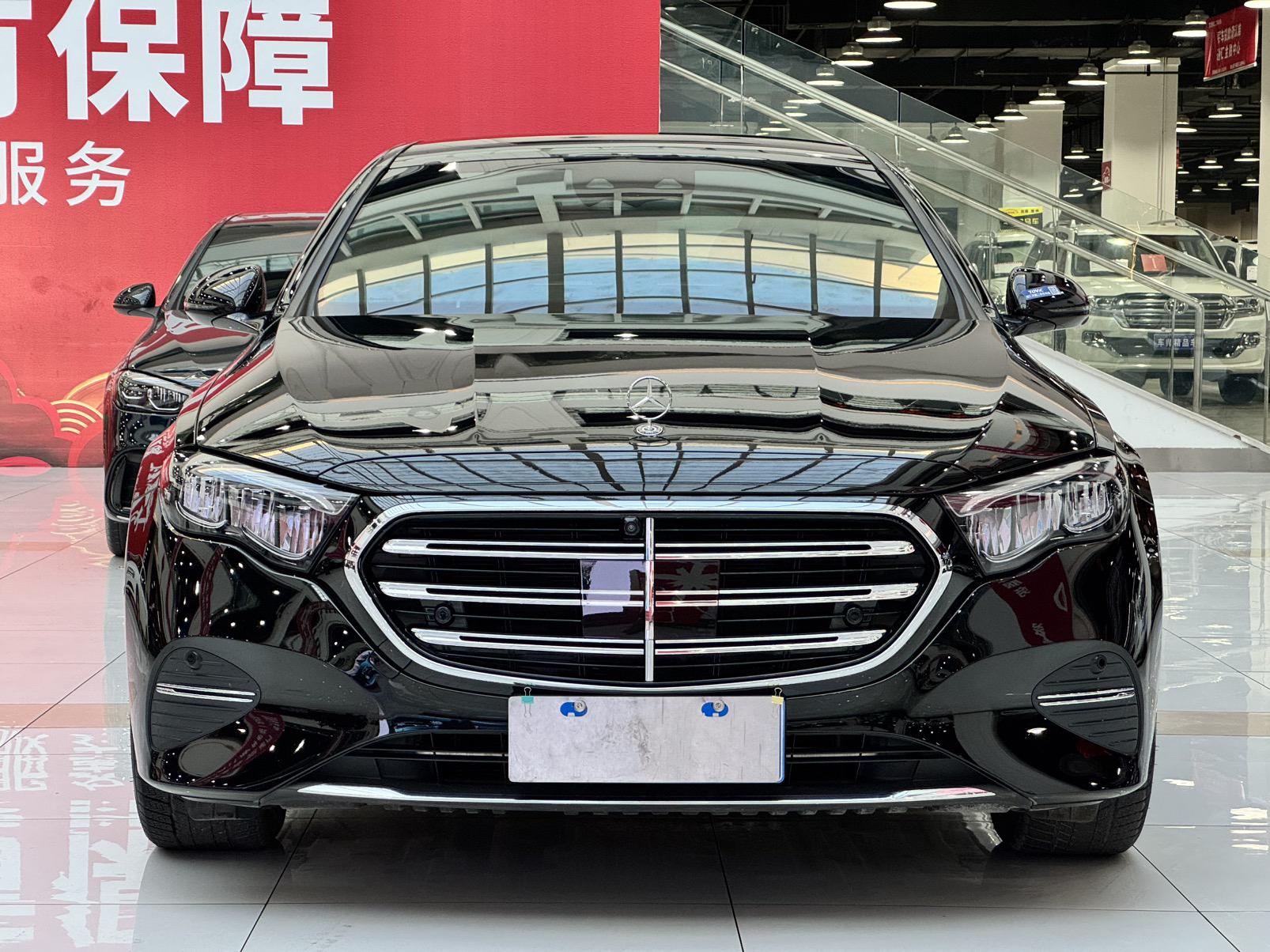 Mercedes-Benz E-Class 2024, фото 2